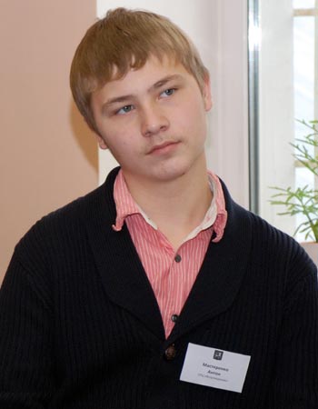 Антон Мастеренко, 17 лет, 2 место, СРЦ для несовершеннолетних «Возрождение» СВО Москвы: «Когда я вырасту, у меня будет мальчик или девочка, а, впрочем, все равно, потому что каждый ребенок по-своему прекрасен и уникален!»