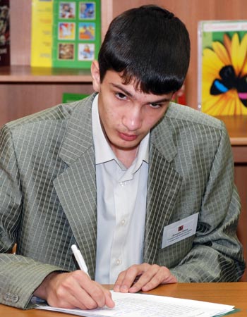 Тимур Давыдов, 16 лет, 3 место, Социальный приют «Алтуфьево»: «Когда-нибудь и у меня появится своя семья, мы будем делить и радость и горе вместе. Я сделаю так, чтобы мои дети были счастливы…»