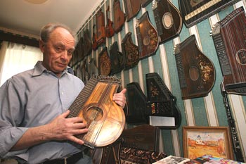 Фото с сайта zither.spb.su 