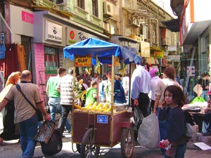 Продавец кукурузы. Фото: Ирина Рудская/Великая Эпоха (The Epoch Times) 