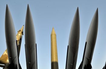 КНДР успешно совершенствует свой ракетный потенциал. Фото: JUNG YEON-JE/AFP/Getty Images
