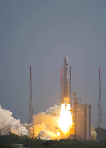 Ракета Ariane-5 вывела на орбиту два спутника. Фото: S.Corvaja/ESA via Getty Images