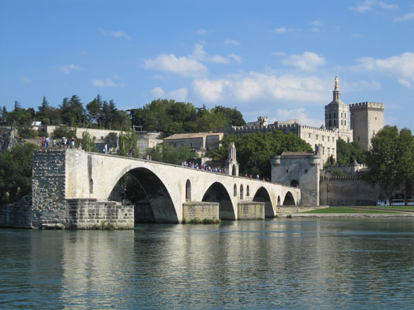 Мост сан Бенезе и Папский дворец, Avignon, FRANCE. Фото: Ирина Лаврентьева/Великая Эпоха