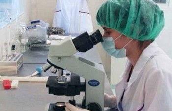 В Санкт-Петербурге началось испытание вакцины  от вируса гриппа A/H1N1. Фото с focus.in.ua