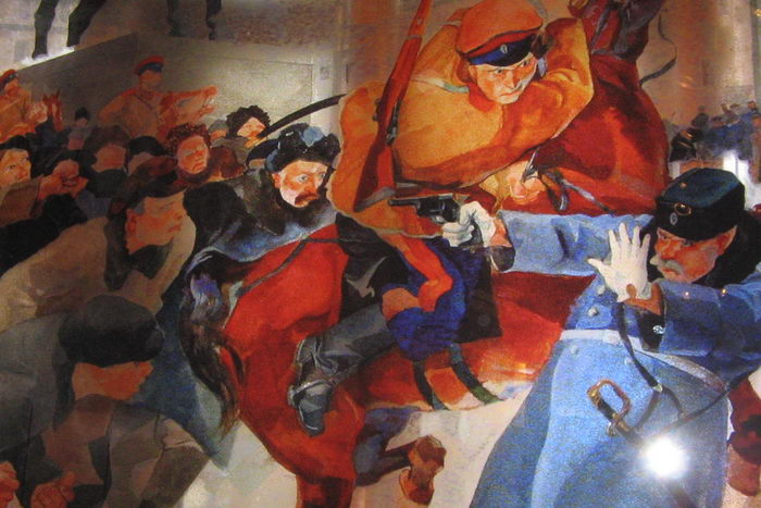 Витраж художника Р. Френца «На Знаменской площади в февральские дни 1917 г.». Фото: Татьяна Петрова/Великая Эпоха (The Epoch Times) 