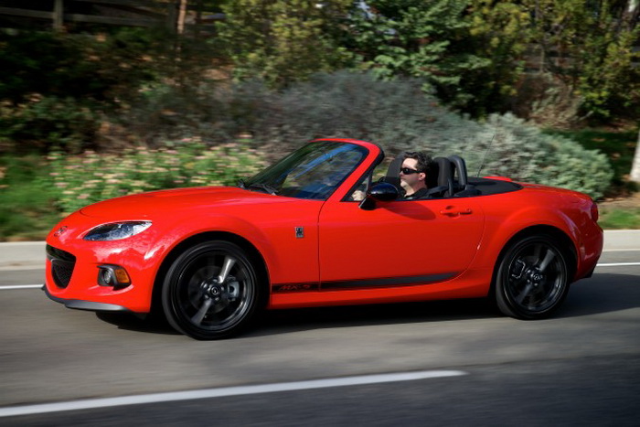 Кабриолет Mazda MX-5 Miata Club. Фото с сайта theepochtimes.com