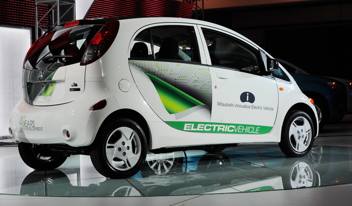 Mitsubishi i-MiEV. Фото: Kevork Djansezian/Getty Images