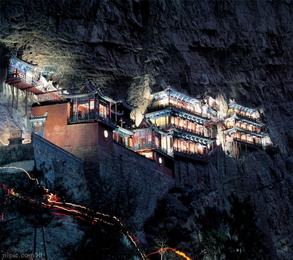Храм Сюанькунсы на горе Хэншань. Фото с aboluowang.com 