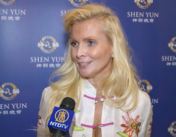 Донна МакМастер после дневного концерта Shen Yun Performing Arts в Линкольн-центре в Нью-Йорке, 20 апреля 2013 года. Фото: NTD Television
