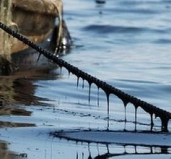 Разлив нефти в Бохайском заливе. Фото с epochtimes.com