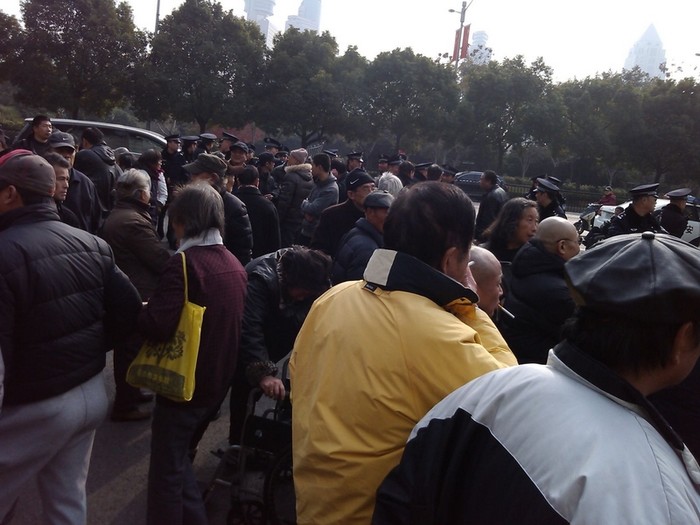 Акция протеста петиционеров. Шанхай. Декабрь 2013 года. Фото предоставлено участниками акции