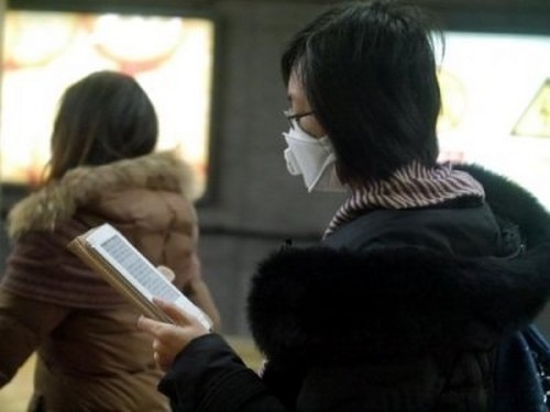 В пекинском метро. Декабрь 2013 года. Фото с epochtimes.com