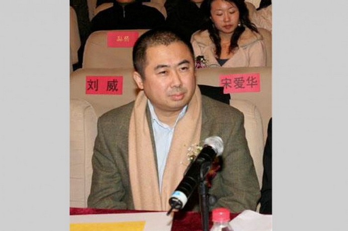 Сюн Сюн, главный редактор технологических новостей издания Beijing Youth Daily, был недавно арестован в Пекине за получение взяток, согласно китайским информационным агентствам. Фото: Screenshot/Sina.com/Epoch Times
