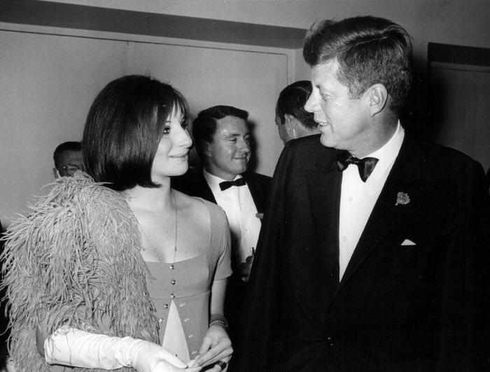 Барбра Стрейзанд и президент США Джон Кеннеди. 1963 год. Фото: National Archive/Newsmakers