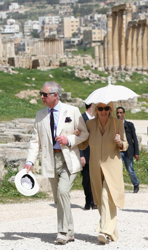 Принц Чарльз и Камилла посетили лагерь с сирийскими беженцами. Фото: Chris Jackson - Pool/Getty Images