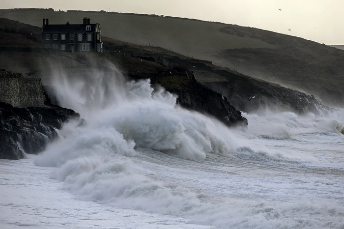 На Великобританию обрушился шторм. Фото: Matt Cardy/Getty Images