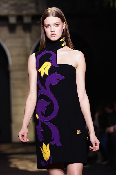 Осень-зима 2011: коллекция Versace , 24 февраля 2011, Милан, Италия