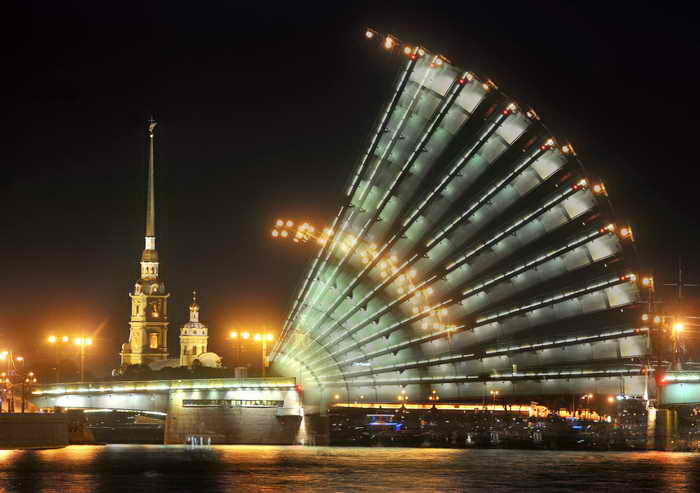 Экскурсии Петербург. Фото: OLGA MALTSEVA/AFP/GettyImages