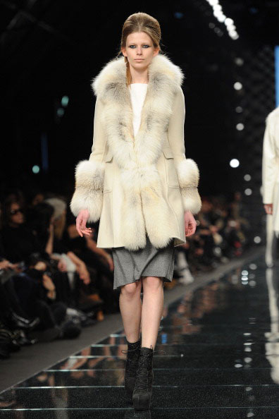 Осень-зима 2011: коллекция Ermanno Scervino, 24 февраля 2011, Милан, Италия