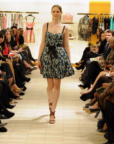 Демонстрация коллекции Louis Vuitton 2011 в Атланте, 14 декабря 2010, Атланта, Джорджия
