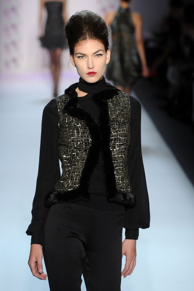 Коллекция Pamella Roland на Неделе моды Mercedes Benz Fashion Week 2011, 14 февраля 2011, Линкольн-центр, Нью-Йорк
