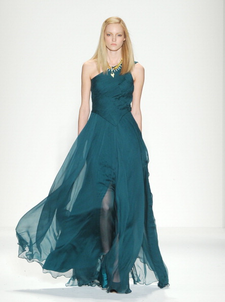 Коллекция Tadashi Shoji на Неделе моды Mercedes Benz Fashion Week 2011, 10 февраля 2011, Нью-Йорк