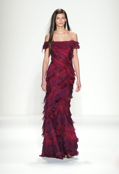 Коллекция Tadashi Shoji на Неделе моды Mercedes Benz Fashion Week 2011, 10 февраля 2011, Нью-Йорк