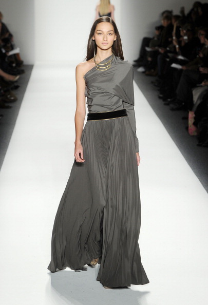 Коллекция Tadashi Shoji на Неделе моды Mercedes Benz Fashion Week 2011, 10 февраля 2011, Нью-Йорк