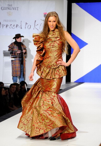  Показ Dressed To Kilt  в  шотландском стиле, 5 апреля 2011 года, Нью-Йорк. Фото:  Andrew H.Walker/Getty Images