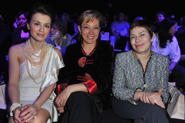 Арина Шарапова (по центру). Российские звезды на Mercedes-Benz Fashion Week Russia в Москве Mercedes-Benz Russian Fashion Week 2011-2012. Фото: Pascal Le Segretain/Getty Images