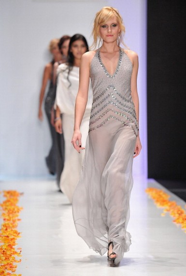 Показ коллекции Елены Супрун в рамках Mercedes-Benz Fashion Week Russia, 2 апреля 2011, Москва, Россия