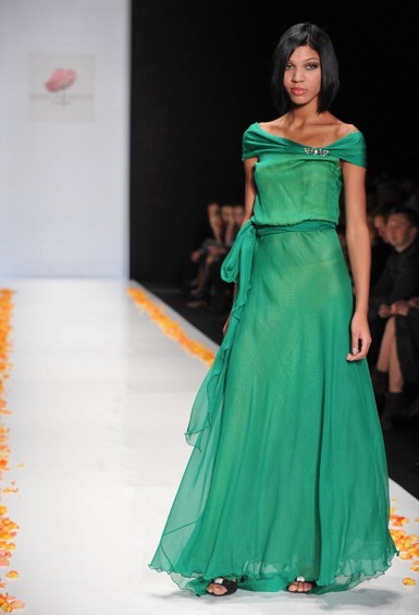 Показ коллекции Елены Супрун в рамках Mercedes-Benz Fashion Week Russia, 2 апреля 2011, Москва, Россия