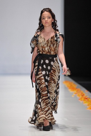 Показ коллекции Елены Супрун в рамках Mercedes-Benz Fashion Week Russia, 2 апреля 2011, Москва, Россия