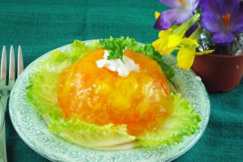 Завершим весенний обед желатиновым салатом из моркови и ананаса. Фото: Сандра Шилдс/Великая Эпоха