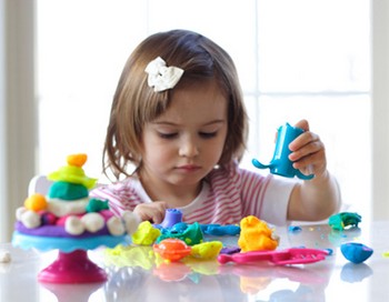 Когда дети играют, они творчески развиваются. Фото с сайта ollforkids.ru