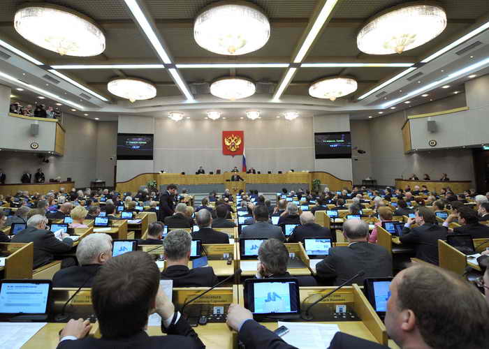  B Госдуму на рассмотрение внесён законопроект, разрешающий использование материнского капитала на капитальный ремонт жилья. Фото: KIRILL KUDRYAVTSEV/AFP/Getty Images