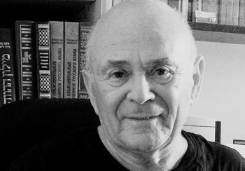 Яков Лах, переводит стихи с русского на иврит и обратно. Фото: Сусанна Лах