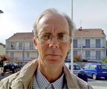 Оливер Туркует, 56 лет, учитель. Персигнано в Терранове Бни, Италия. Фото с сайта: theepochtimes.com 