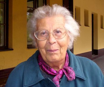 Лила Хлоухова, 81 год, пенсионерка. Требик, Чешская Республика. Фото с сайта: theepochtimes.com 