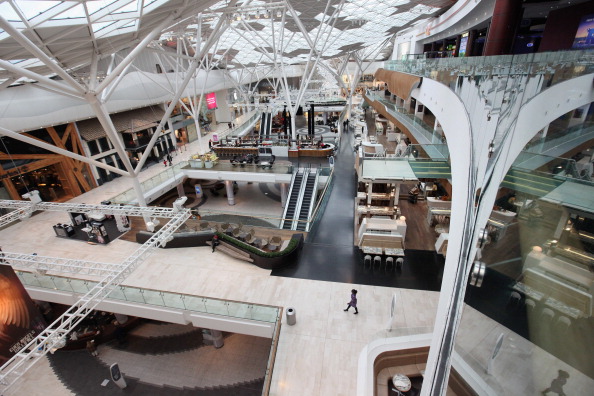 Лондон-2012. «Вестфилд» (Westfield) - гигантский торговый цент - открылся в английской столице в Shepherds Bush. Фото: Oli Scarff/Getty Images