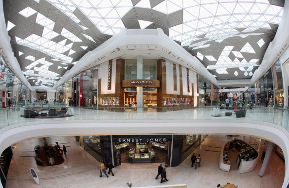 Лондон-2012. «Вестфилд» (Westfield) - гигантский торговый цент - открылся в английской столице в Shepherds Bush. Фото: Oli Scarff/Getty Images
