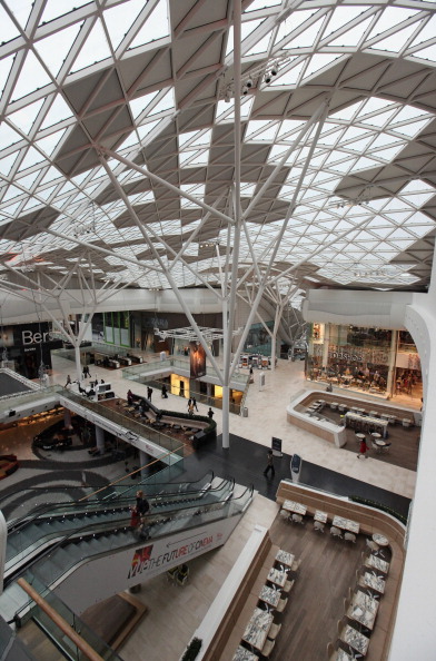 Лондон-2012. «Вестфилд» (Westfield) - гигантский торговый цент - открылся в английской столице в Shepherds Bush. Фото: Oli Scarff/Getty Images