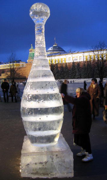 Галерея российской ледовой скульптуры в Москве. Фото: ALEXANDER NEMENOV/AFP/Getty Images
