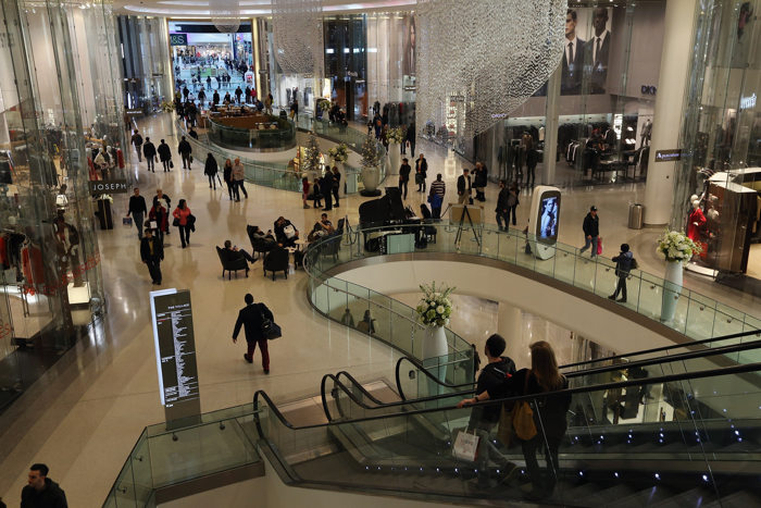 В торговом центре Westfield в Лондоне.  Фото: Dan Kitwood/Getty Images