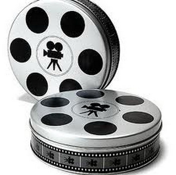 Атмосфера Нового года сохраняется даже летом вместе с Zoomby.ru. Фото с t3.gstatic.com