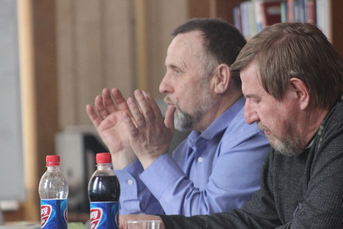 Общественник Виктор Долженко и Николай Зубов —исполнительный директор КРОО «Красноярский Краевой Экологический Союз». Фото: Сергей Кузнецов