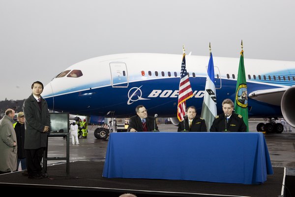 Долгожданный полет нового реактивного самолета, Боинга-787, состоялся во вторник. Фото: Stephen Brashear/Getty Images