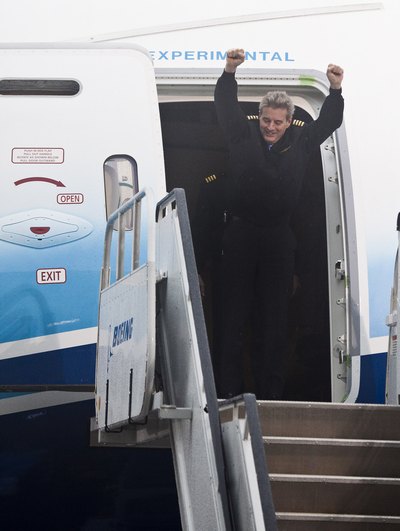 Долгожданный полет нового реактивного самолета, Боинга-787, состоялся во вторник. Фото: Stephen Brashear/Getty Images