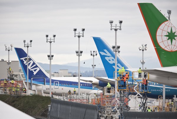 Долгожданный полет нового реактивного самолета, Боинга-787, состоялся во вторник. Фото: Stephen Brashear/Getty Images