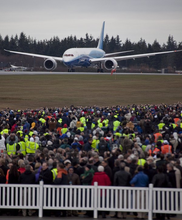 Долгожданный полет нового реактивного самолета, Боинга-787, состоялся во вторник. Фото: Stephen Brashear/Getty Images